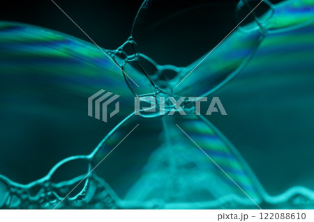 Silver liquid connections, bubble in macro, movement of liquid in a bubble, abstract background 122088610