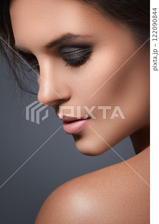 Portrait of young woman with beautiful makeup Portrait of young woman with beautiful makeup 122090844