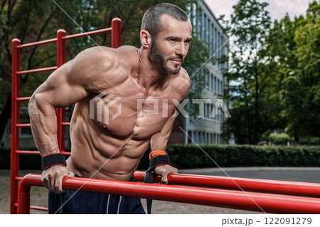 Man during his workout on the street 122091279