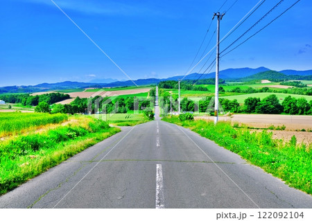 北海道上富良野の名所 ジェットコースターの路 122092104