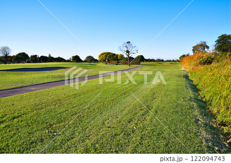 ゴルフ場　自然風景　　 122094743