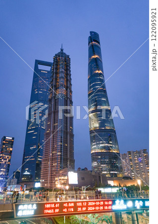 上海の夜景 122095921