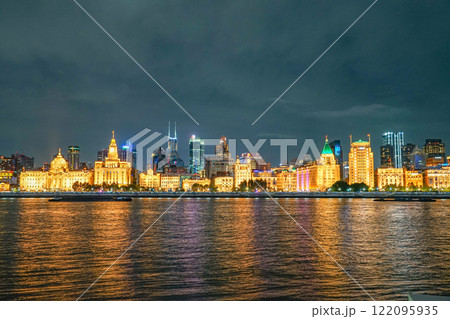 上海の夜景 122095935