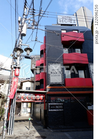 ラブホテルと千代田稲荷神社 ラブホテルと千代田稲荷神社 122096250