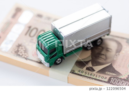 運送業のトラックとお金 運送業のトラックとお金 122096504