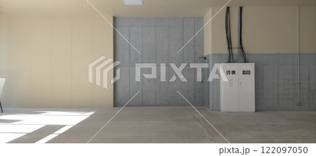 スケルトン物件 1階店舗  122097050