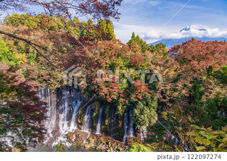 《静岡県》白糸ノ滝 紅葉 富士山 《静岡県》白糸ノ滝 紅葉 富士山 122097274