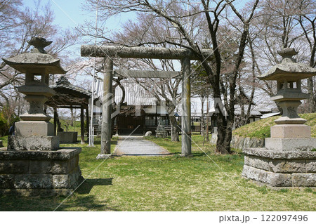 龍岡城跡にある田口招魂社の正面【龍岡城五稜郭・国指定史跡】長野県佐久市 龍岡城跡にある田口招魂社の正面【龍岡城五稜郭・国指定史跡】長野県佐久市 122097496
