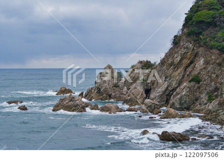 冬の山陰海岸ジオパーク 122097506