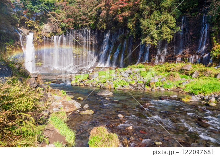 《静岡県》紅葉期の白糸の滝 《静岡県》紅葉期の白糸の滝 122097681