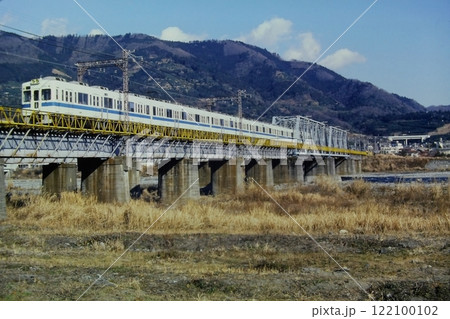 小田急・5200形5562～、新松田－栢山、1982年1月2日 122100102