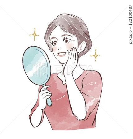 手鏡を持って肌の調子を見てにっこりする女性 122100487