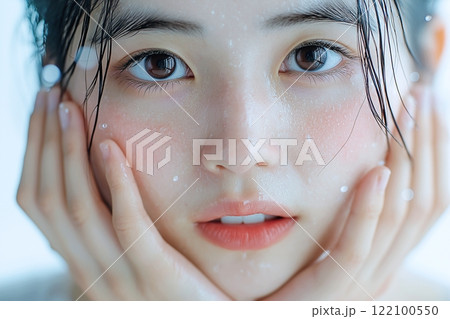 潤い肌の美人女性・スキンケア「AI生成画像」 122100550