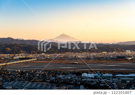 静岡県島田市の牧の原から眺める富士山と島田市・金谷市の街, 122101807