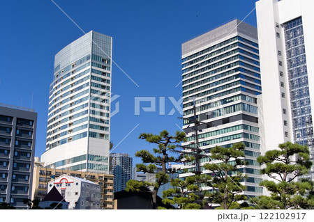 東京・竹芝　ゆりかもめ・竹芝駅周辺の風景 122102917