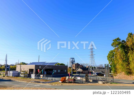 秋晴れを背景に「明治日本の産業革命遺産」　万田坑ステーション(荒尾市) 122103495