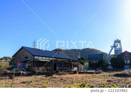秋晴れを背景に「明治日本の産業革命遺産」　万田坑ステーション(荒尾市) 122103962