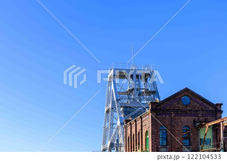 秋晴れを背景に「明治日本の産業革命遺産」周辺風景 万田坑ステーション(荒尾市) 秋晴れを背景に「明治日本の産業革命遺産」周辺風景 万田坑ステーション(荒尾市) 122104533