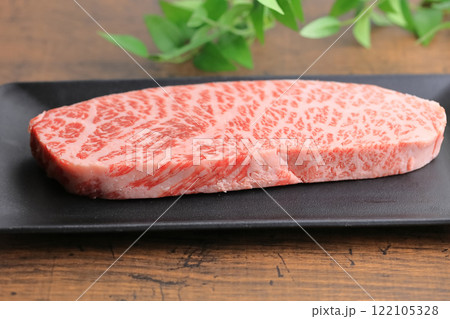 佐賀牛ランプステーキ肉A5(イチボ) 佐賀牛ランプステーキ肉A5(イチボ) 122105328