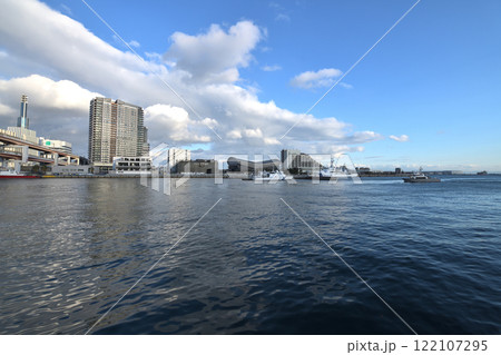 神戸ベイエリア　新港突堤西地区　再開発のウオーターフロント 122107295