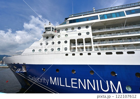 Celebrity Millennium(セレブリティ・ミレニアム)神戸港に停泊中の様子 Celebrity Millennium(セレブリティ・ミレニアム)神戸港に停泊中の様子 122107612