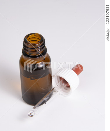 Pipette bottle mockup medical brown glass on the white backround Pipette bottle mockup medical brown glass on the white backround 122107931