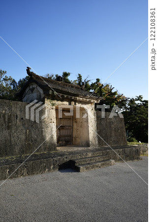 園比屋武御嶽石門（沖縄県那覇市首里） 122108361