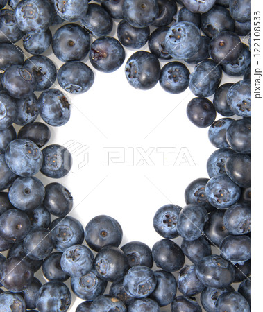 Blueberries fresh summer background with copyspace 122108533
