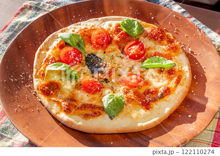 アウトドアでイタリアン　Cooking Italian food outdoors  122110274