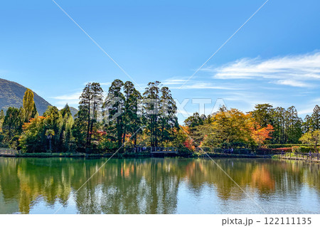 湯布院金鱗湖の紅葉 湯布院金鱗湖の紅葉 122111135