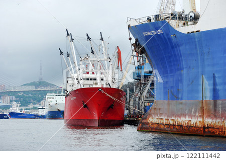 rusty side of an old ship in Vladivostok 122111442