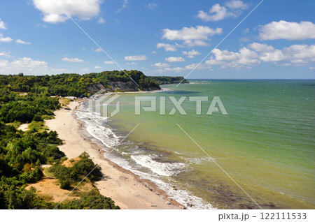 The Baltic Sea in Filinskaya Bay near the village of Yantarny 122111533