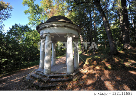 Rotunda at the estate in Leninsky Gorki, Moscow Rotunda at the estate in Leninsky Gorki, Moscow 122111685