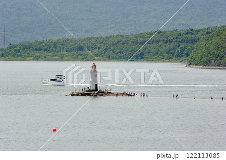 view of the Tokarevskaya Koshka lighthouse in Vladivostok 122113085