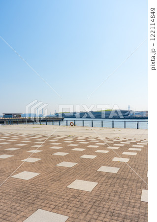 神奈川県横浜市　象の鼻パークの風景 122114849