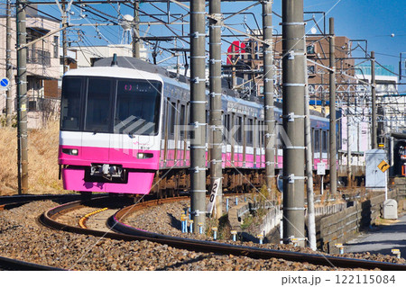 新京成電鉄　先頭車両ロゴあり（2025年1月18日撮影） 122115084