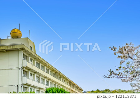 桜と校舎 122115873