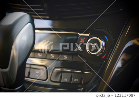 Air condition dashboard in modern car 122117087