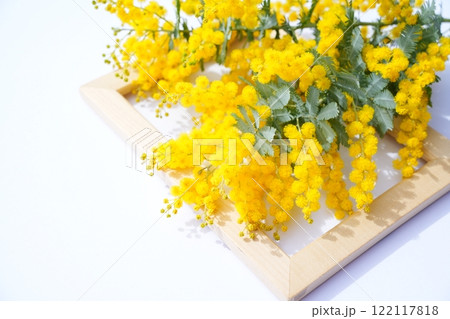 ミモザのアレンジ 122117818