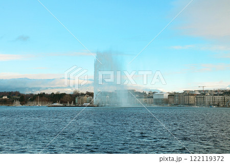 Picturesque view of the Geneva fountain Jet D'eau on Geneva lake Picturesque view of the Geneva fountain Jet D'eau on Geneva lake 122119372