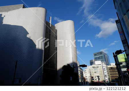 松濤文化村ストリートから見た東急Bunkamura 122121212