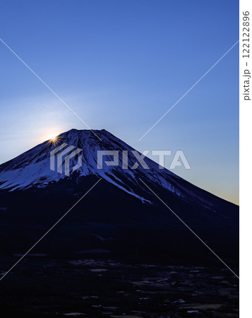 日本の絶景・ダイヤモンド富士 122122896