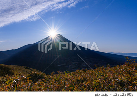 日本の絶景・ダイヤモンド富士 122122909