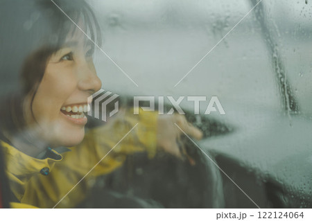 雨の日の運転 雨の日の運転 122124064