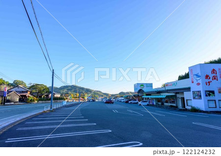 駐車場から観える道の駅パノラマ風景 物産品センターなんかん いきいき村 (南関町) 駐車場から観える道の駅パノラマ風景 物産品センターなんかん いきいき村 (南関町) 122124232