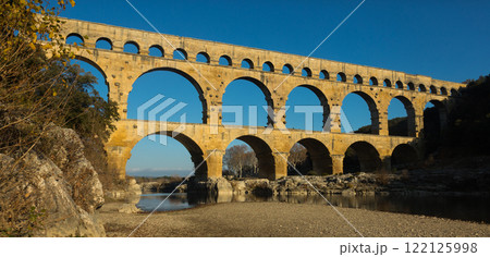 Roman Bridge Pont du Gard in autumn in South of France 122125998