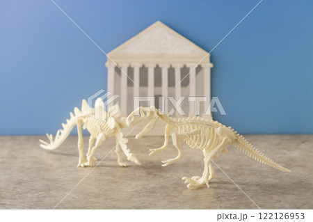 博物館と恐竜化石 博物館と恐竜化石 122126953