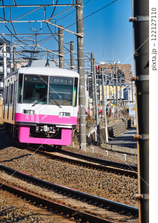 新京成電鉄　先頭車両ロゴなし（2025年1月18日撮影） 122127110