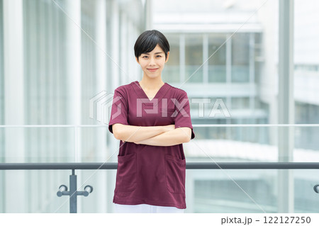 若い医療従事者 若い医療従事者 122127250