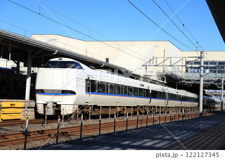 【JR西日本】683系0番台 特急「しらさぎ」（北陸線・東海道線：米原駅） 122127345